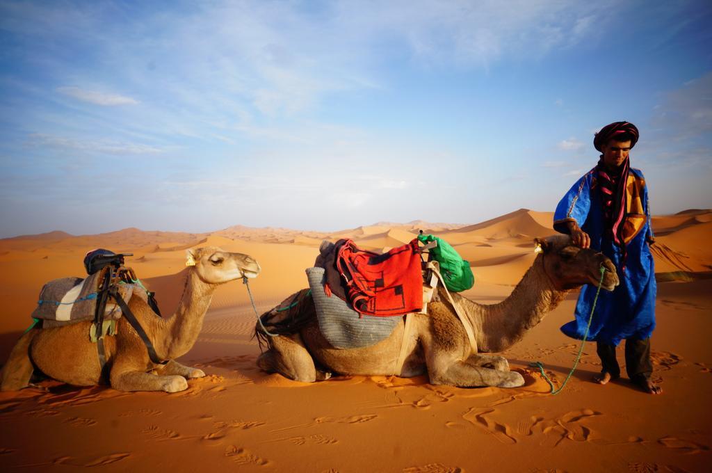 فندق Sahara Camel Tours Camp مرزوكة المظهر الخارجي الصورة