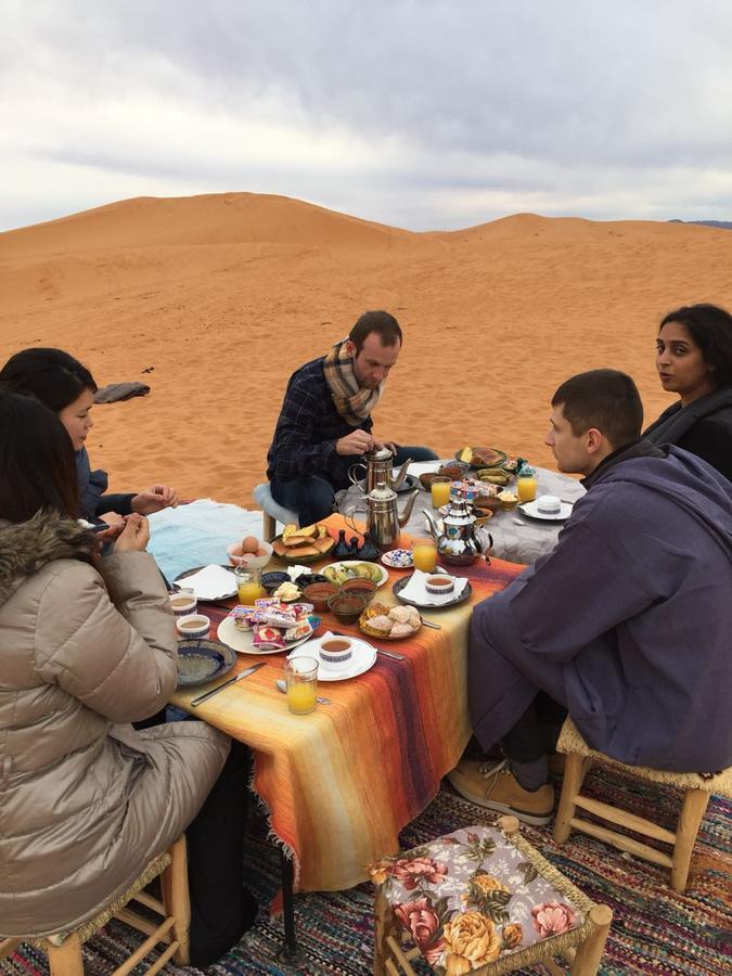 فندق Sahara Camel Tours Camp مرزوكة المظهر الخارجي الصورة